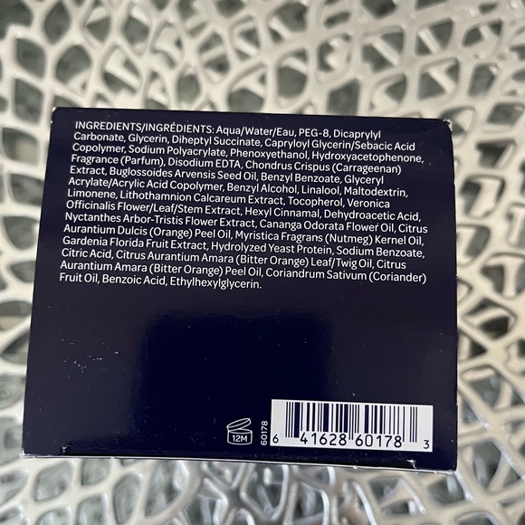 Elemis Peptide4 Plumping Pillow Facial 50 ml size 1.6 Fl oz. New in Box - Picture 6 of 7